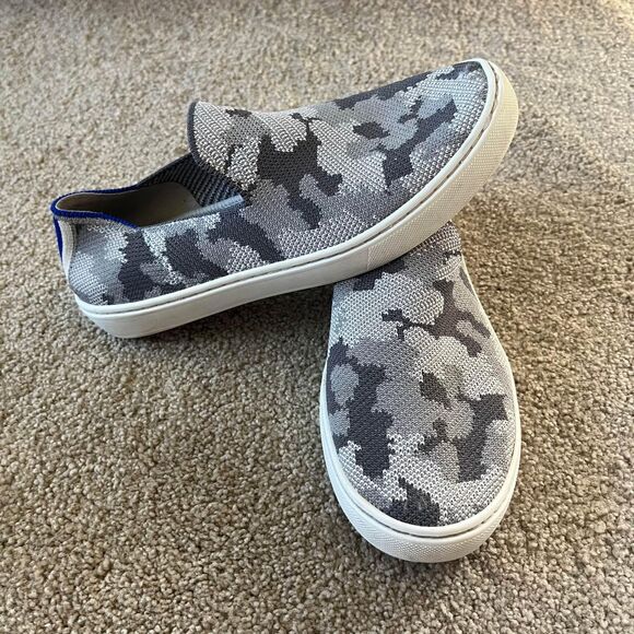 Girls Rothy’s Gray Camo Slip On Shoes size 4 - Picture 1 of 10